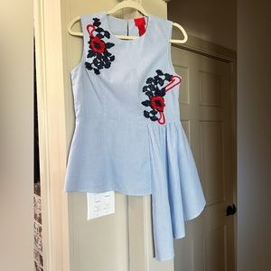 V Cristina sleeveless top, side zip, medium, blue/white pin stripe, red/blue app
